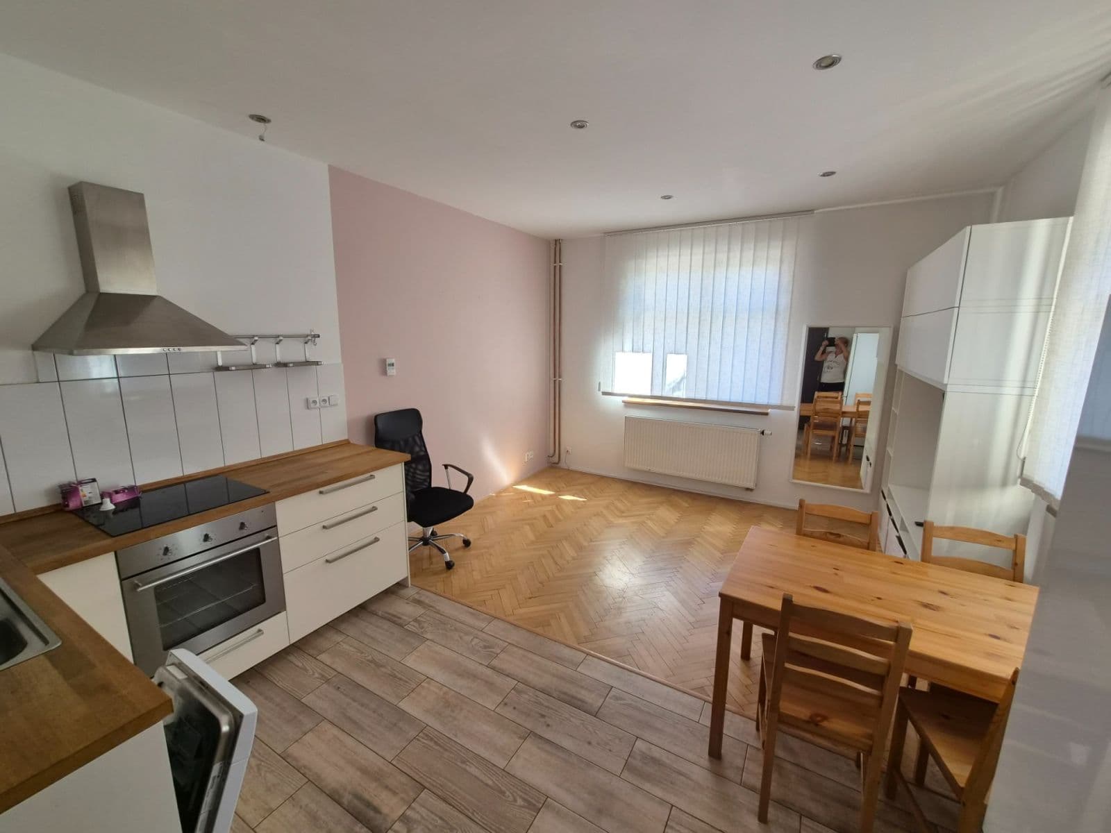 Prenájom bytu 2-izbový 46 m², Khodlova, Praha, Praha Prenájom bytu 2-izbový 46 m², Khodlova, Praha, Praha