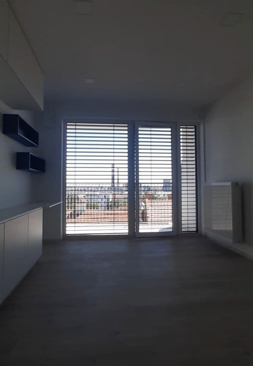Prenájom bytu 1-izbový 30 m², Francouzská, Brno, Jihomoravský kraj Prenájom bytu 1-izbový 30 m², Francouzská, Brno, Jihomoravský kraj