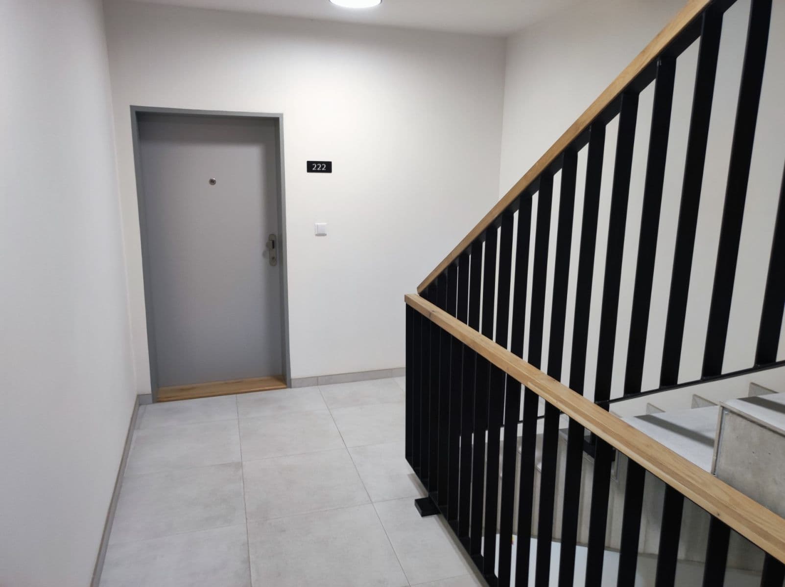 Prenájom bytu 2-izbový 74 m², Bělohorská, Praha, Praha Prenájom bytu 2-izbový 74 m², Bělohorská, Praha, Praha