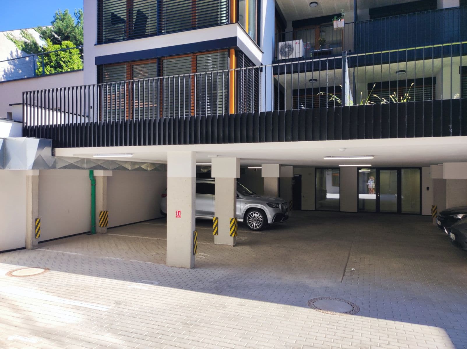Prenájom bytu 2-izbový 74 m², Bělohorská, Praha, Praha Prenájom bytu 2-izbový 74 m², Bělohorská, Praha, Praha