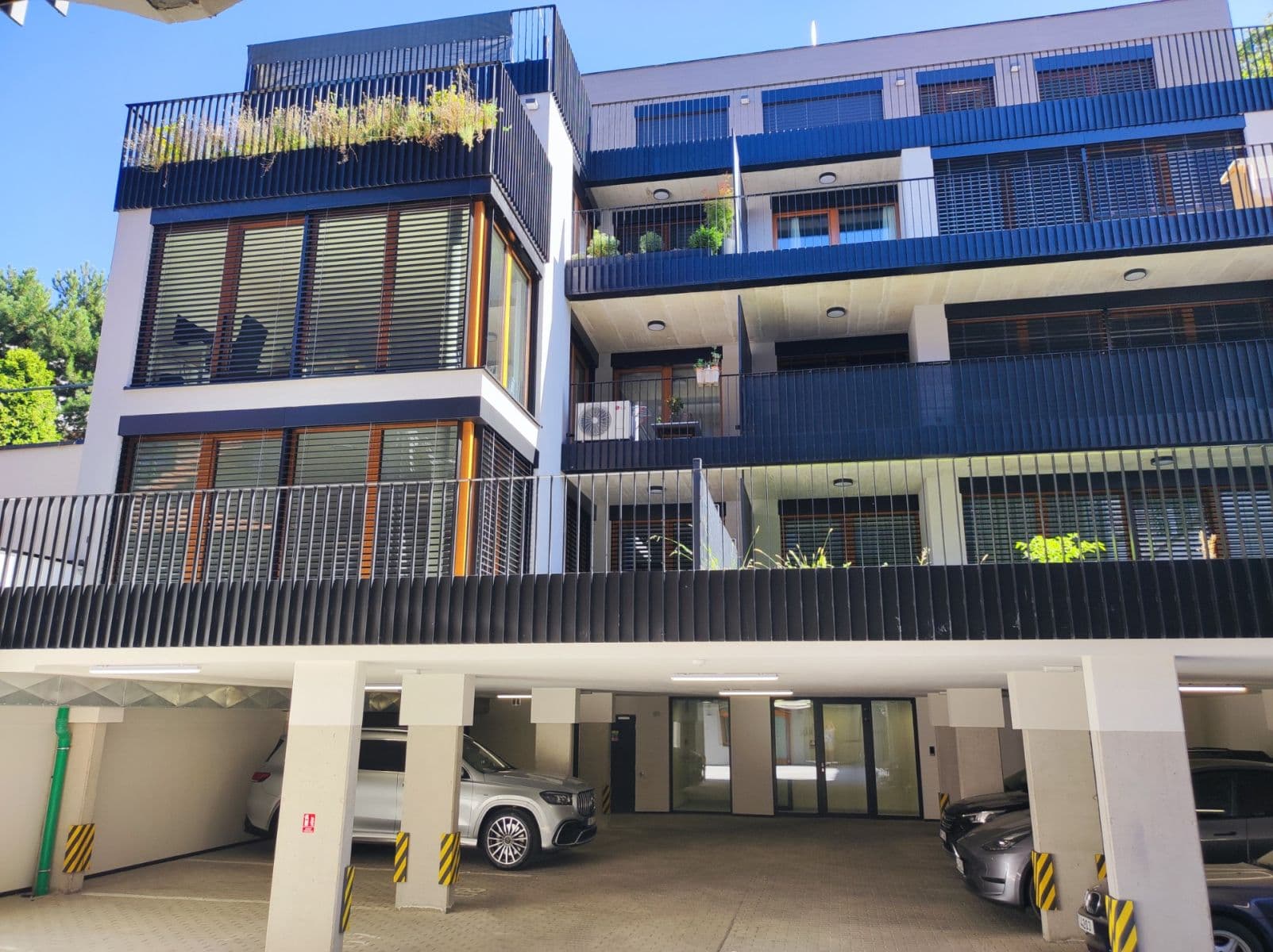 Prenájom bytu 2-izbový 74 m², Bělohorská, Praha, Praha Prenájom bytu 2-izbový 74 m², Bělohorská, Praha, Praha