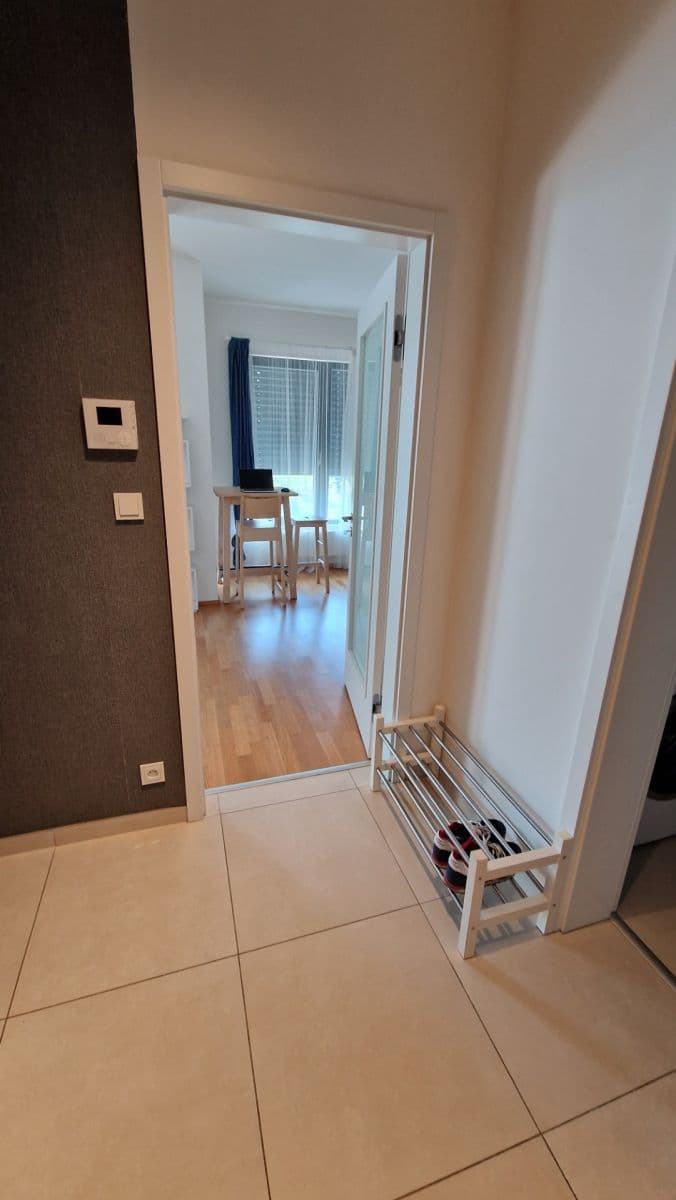 Prenájom bytu 1-izbový 48 m², Kloudova, Praha, Praha Prenájom bytu 1-izbový 48 m², Kloudova, Praha, Praha