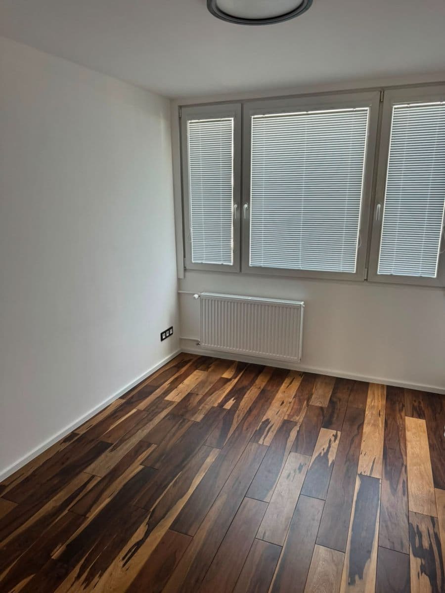 Prenájom bytu 3-izbový 70 m², Pujmanové, Praha, Praha Prenájom bytu 3-izbový 70 m², Pujmanové, Praha, Praha