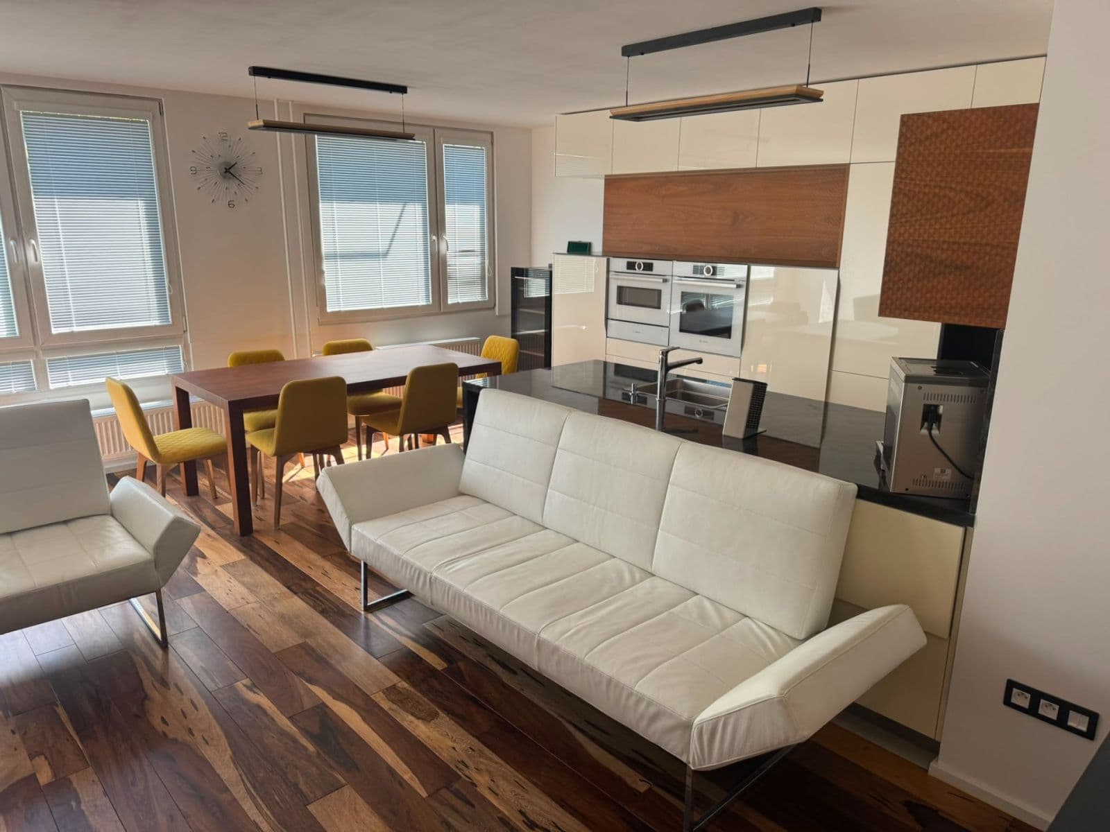 Prenájom bytu 3-izbový 70 m², Pujmanové, Praha, Praha Prenájom bytu 3-izbový 70 m², Pujmanové, Praha, Praha