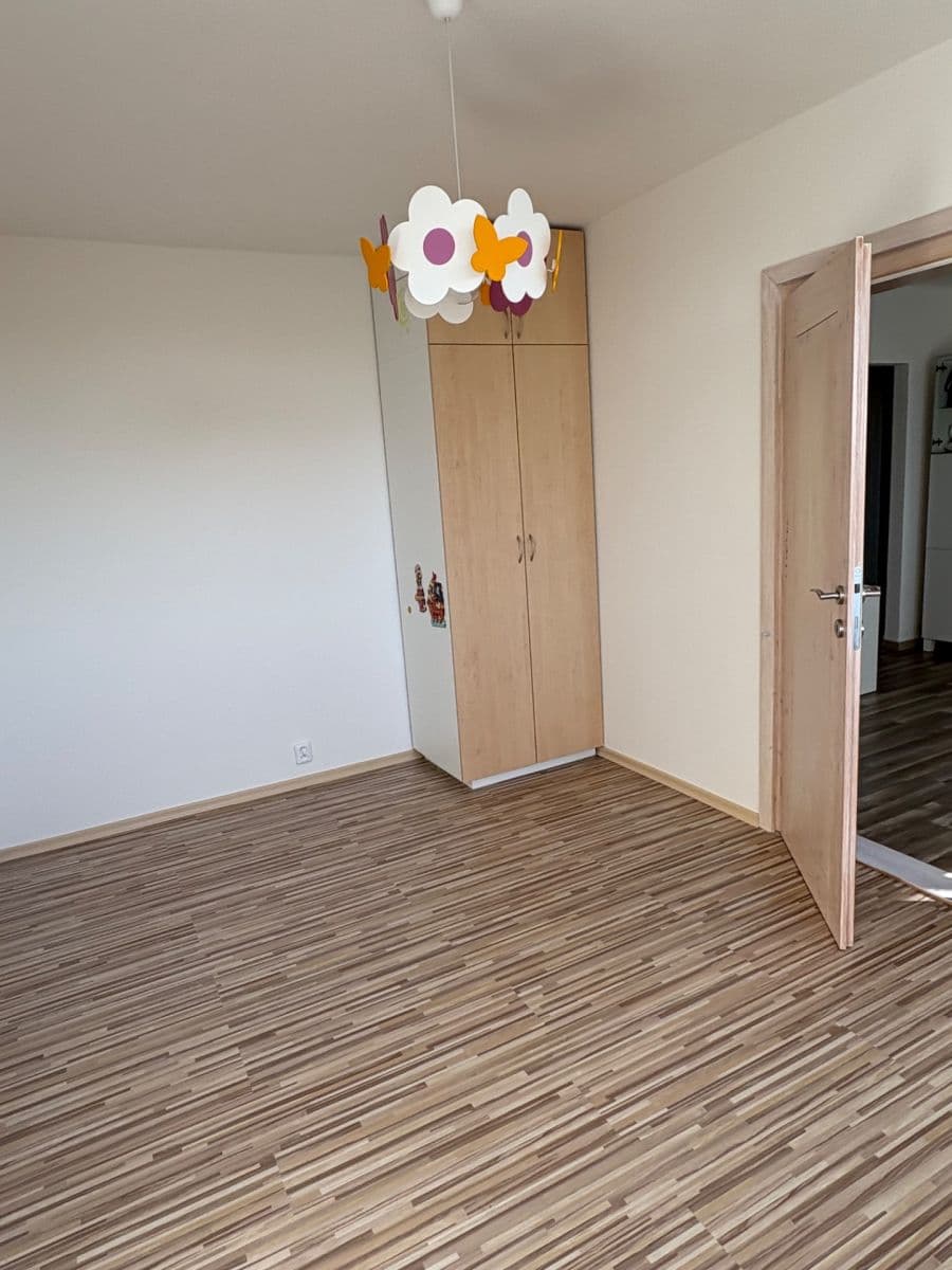 Prenájom bytu 3-izbový 66 m², Na rovinách, Praha, Praha Prenájom bytu 3-izbový 66 m², Na rovinách, Praha, Praha