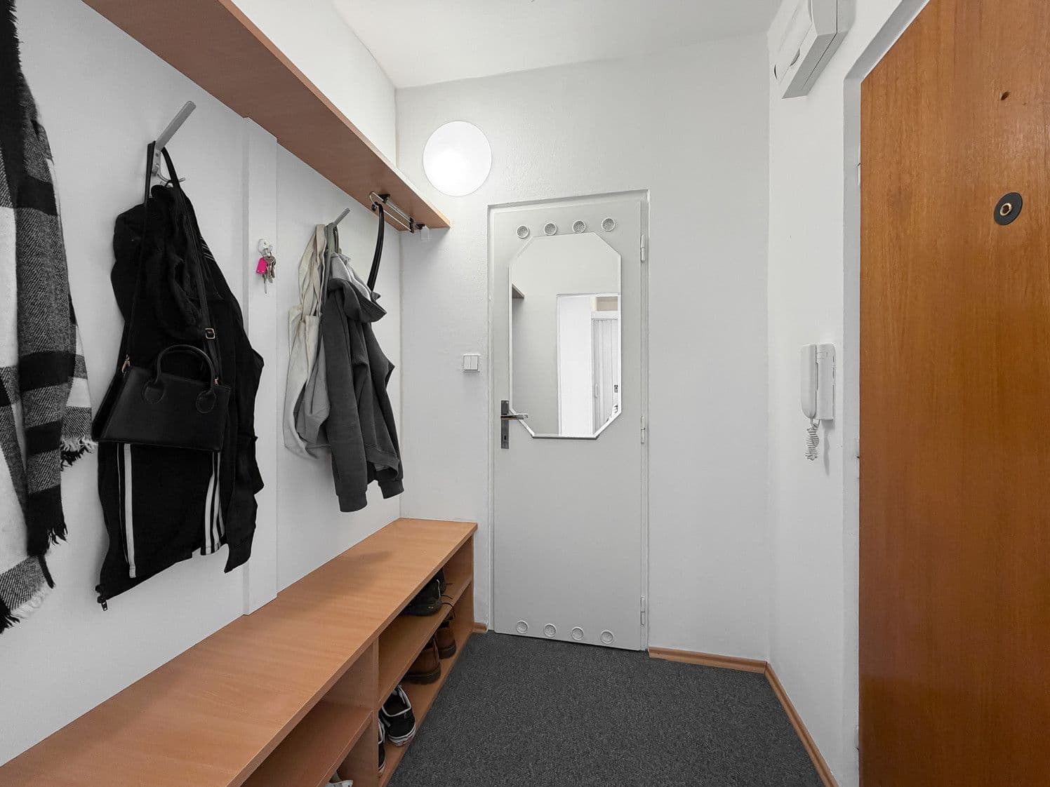 Prenájom bytu 1-izbový 45 m², Horácké náměstí, Brno, Jihomoravský kraj Prenájom bytu 1-izbový 45 m², Horácké náměstí, Brno, Jihomoravský kraj