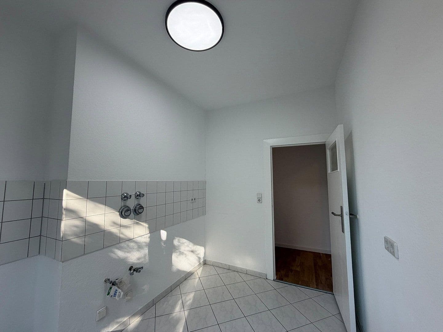Predaj bytu 3-izbový 66 m², Sültstraße 60, Berlin, Berlín Predaj bytu 3-izbový 66 m², Sültstraße 60, Berlin, Berlín