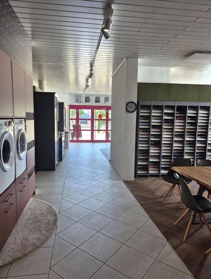 Prenájom nebytového priestoru 370 m², Im Wert, 18, Mögglingen, Bádensko-Wurttembersko Prenájom nebytového priestoru 370 m², Im Wert, 18, Mögglingen, Bádensko-Wurttembersko