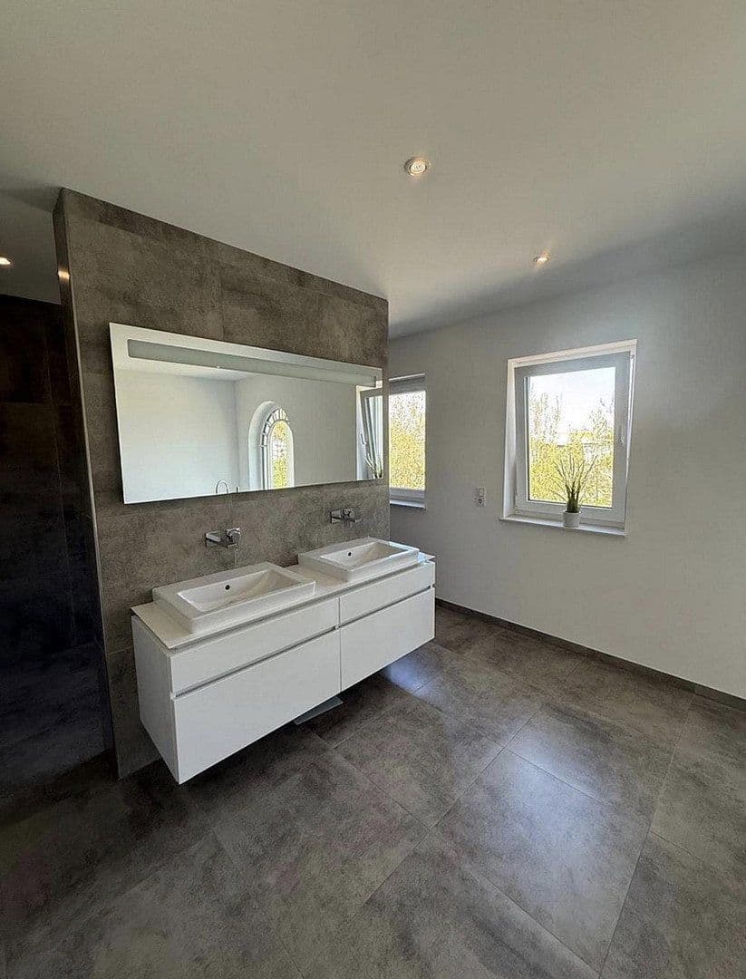 Predaj domu 221 m², pozemok 575 m², Wennigsen (Deister), Dolné Sasko Predaj domu 221 m², pozemok 575 m², Wennigsen (Deister), Dolné Sasko