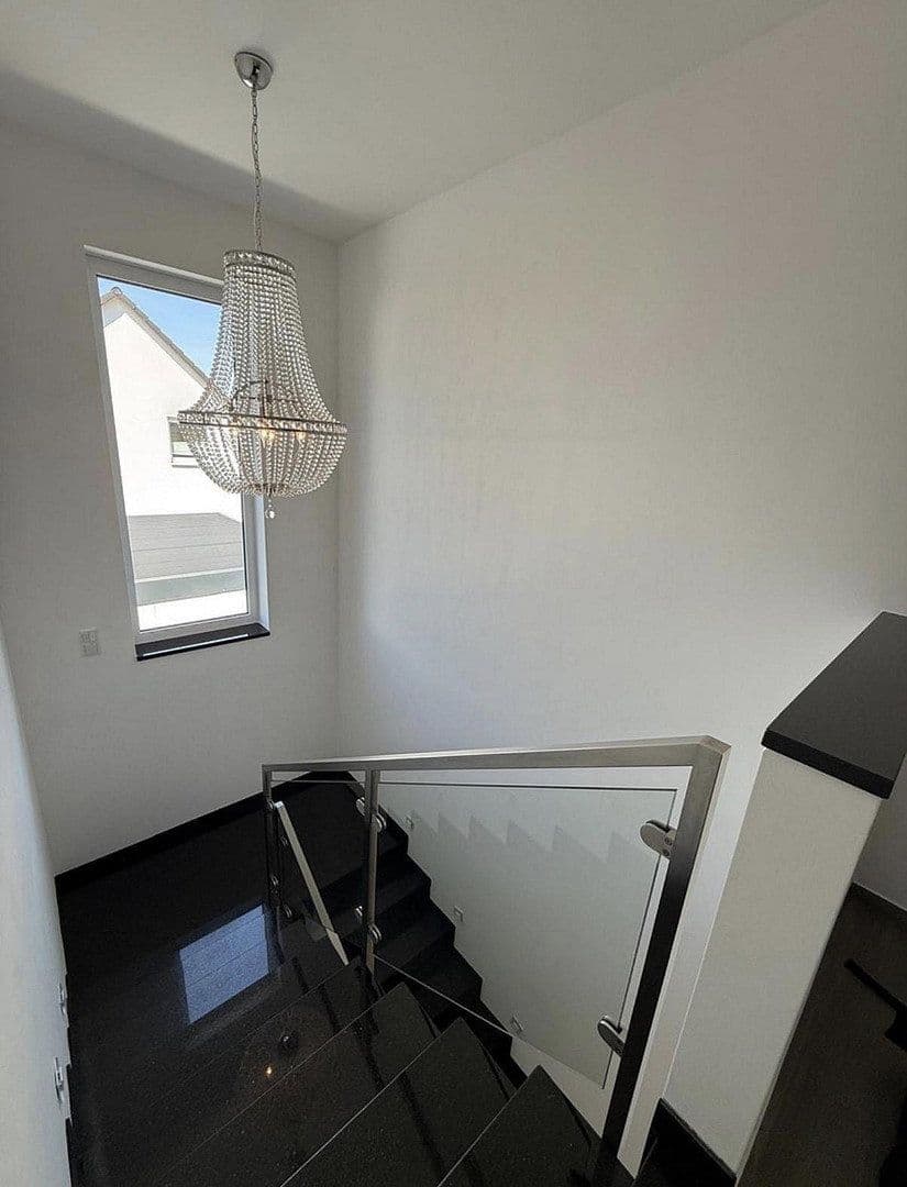 Predaj domu 221 m², pozemok 575 m², Wennigsen (Deister), Dolné Sasko Predaj domu 221 m², pozemok 575 m², Wennigsen (Deister), Dolné Sasko
