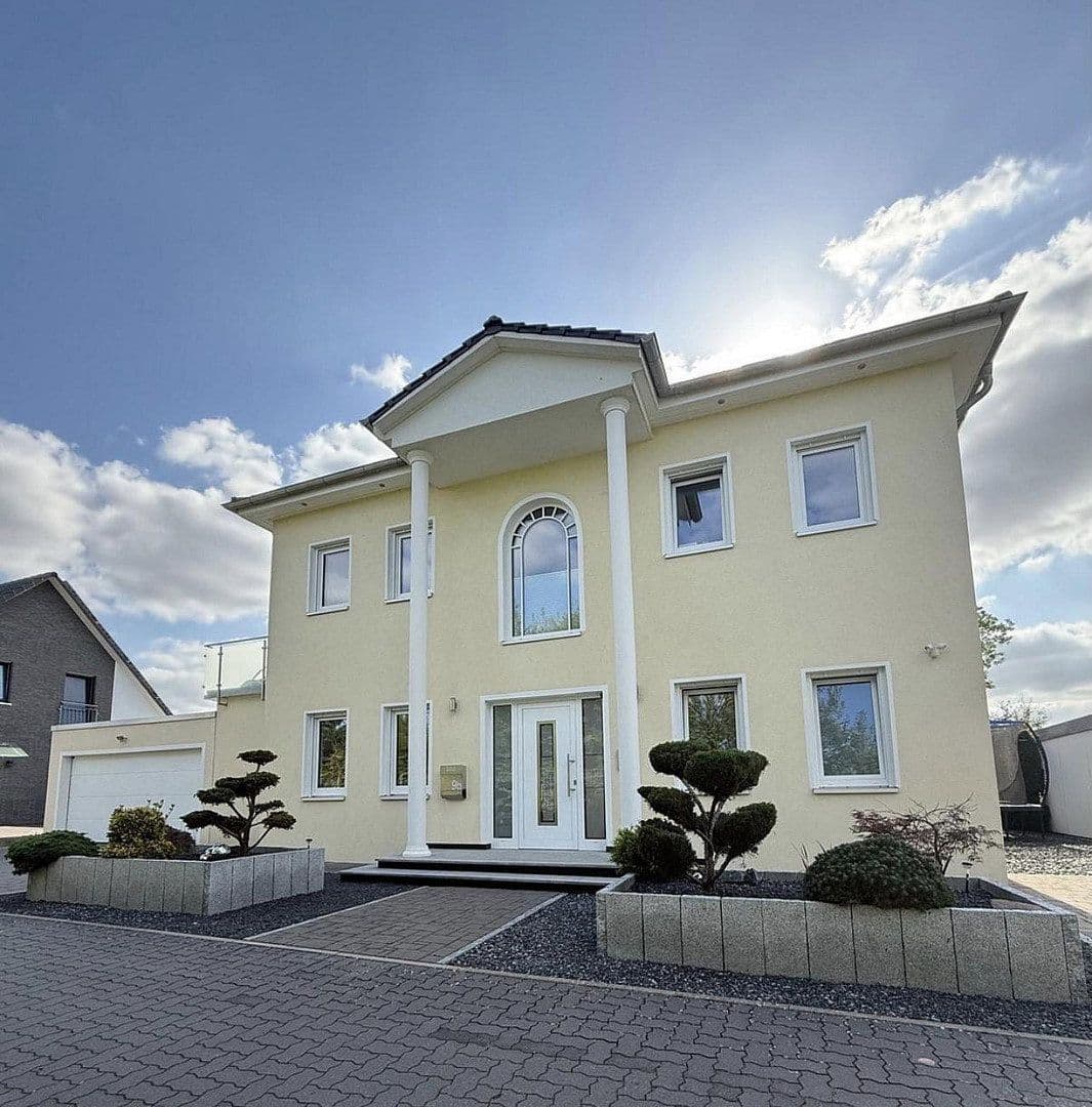 Predaj domu 221 m², pozemok 575 m², Wennigsen (Deister), Dolné Sasko Predaj domu 221 m², pozemok 575 m², Wennigsen (Deister), Dolné Sasko