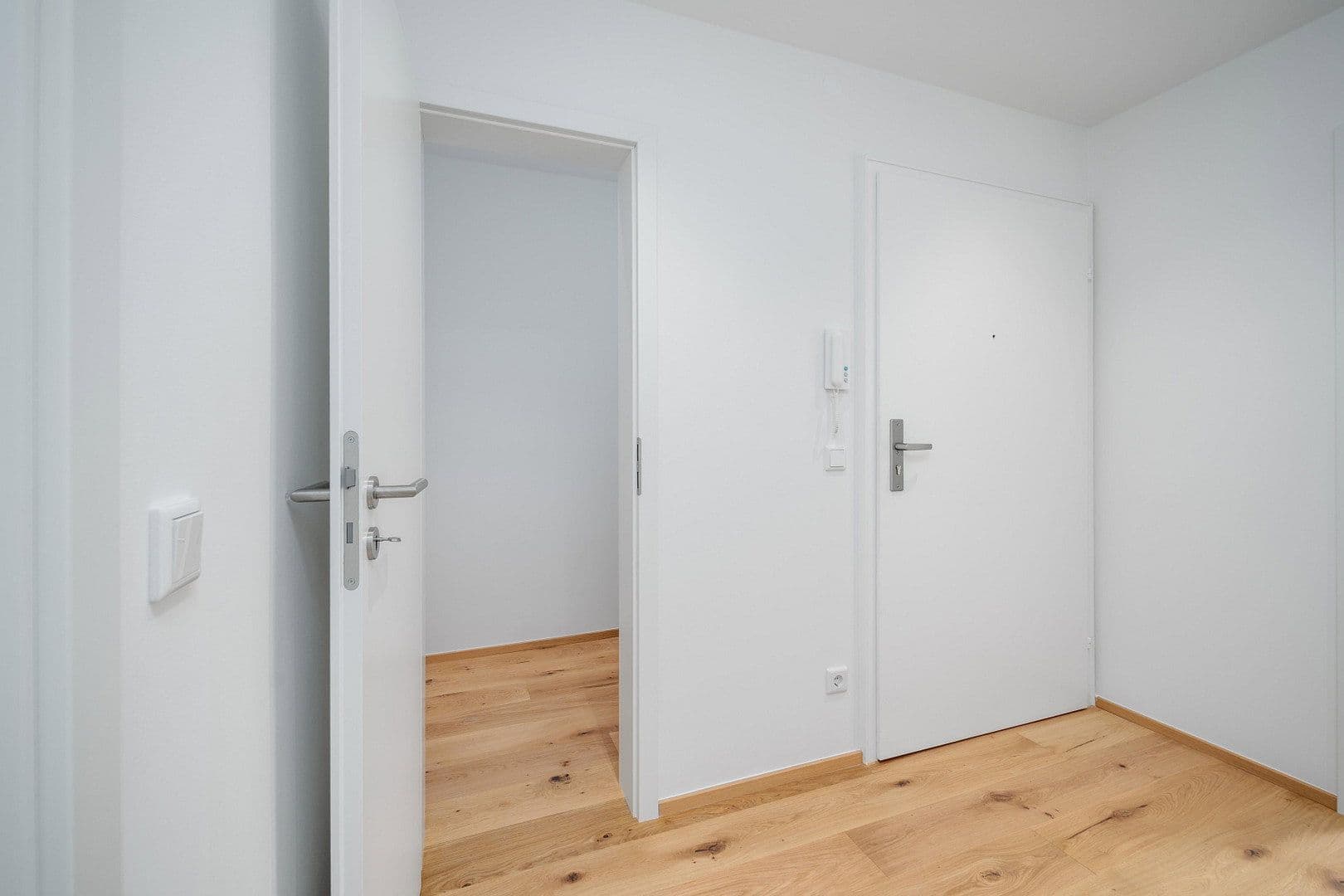 Predaj bytu 3-izbový 77 m², München-Bogenhausen, Bavorsko Predaj bytu 3-izbový 77 m², München-Bogenhausen, Bavorsko