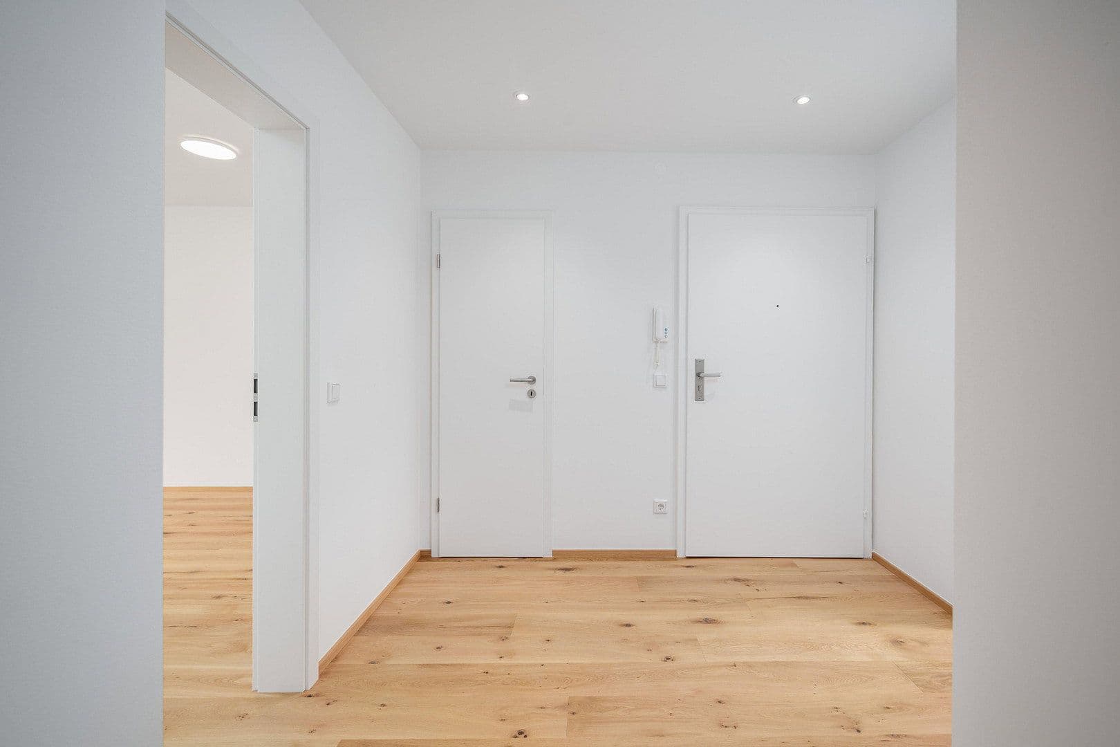 Predaj bytu 3-izbový 77 m², München-Bogenhausen, Bavorsko Predaj bytu 3-izbový 77 m², München-Bogenhausen, Bavorsko