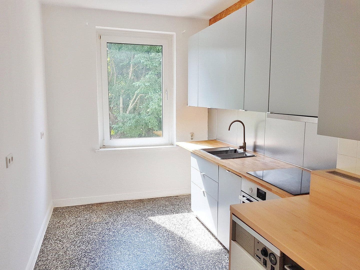 Prenájom bytu 4-izbový 102 m², Hildesheim, Dolné Sasko Prenájom bytu 4-izbový 102 m², Hildesheim, Dolné Sasko