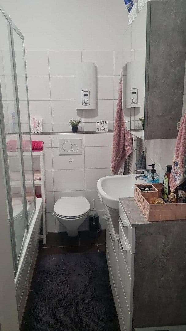 Prenájom bytu 3-izbový 57 m², Am Roten Haus 29, Essen, Severné Porýnie - Westfálsko Prenájom bytu 3-izbový 57 m², Am Roten Haus 29, Essen, Severné Porýnie - Westfálsko