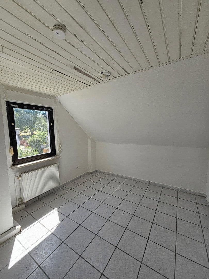 Predaj domu 110 m², pozemok 400 m², Paulstraße 17, Schiffweiler, Sársko Predaj domu 110 m², pozemok 400 m², Paulstraße 17, Schiffweiler, Sársko