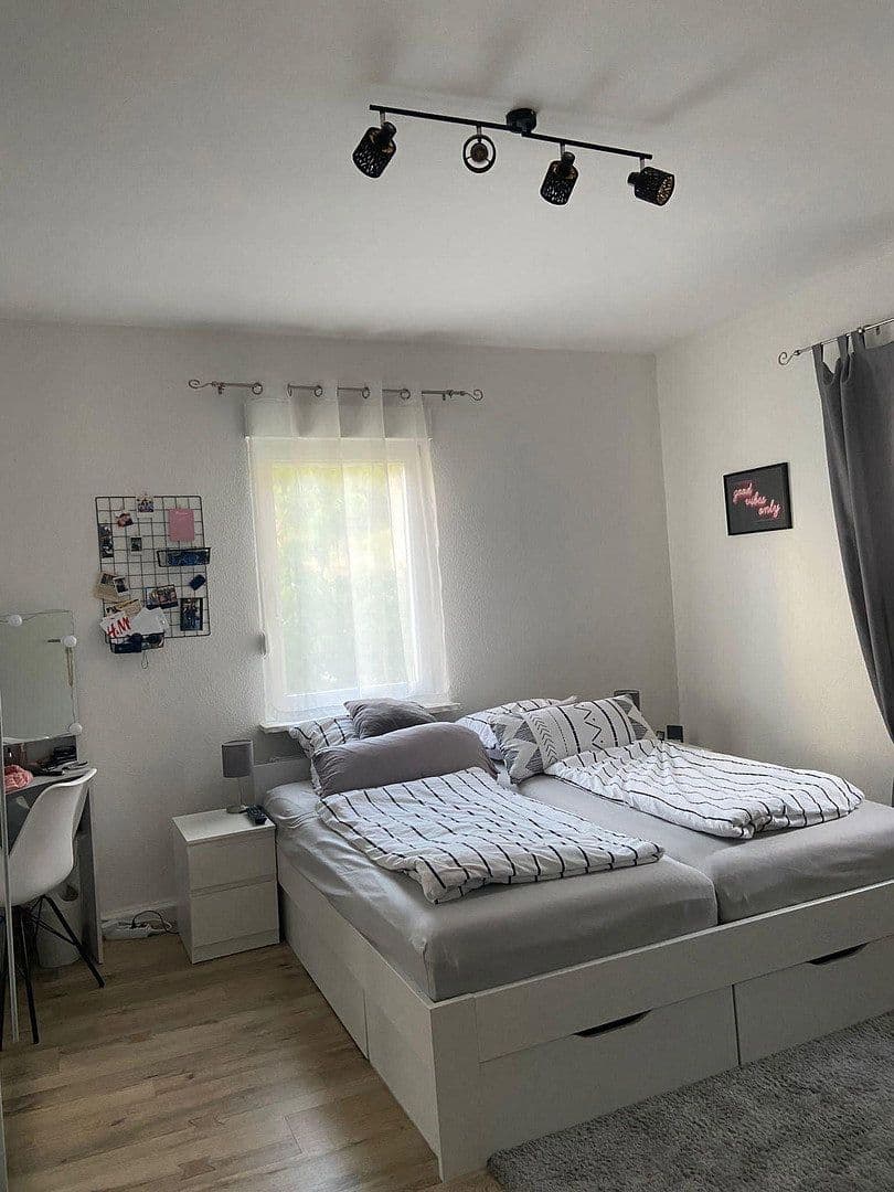 Prenájom bytu 2-izbový 60 m², Heidenheim an der Brenz, Bádensko-Wurttembersko Prenájom bytu 2-izbový 60 m², Heidenheim an der Brenz, Bádensko-Wurttembersko