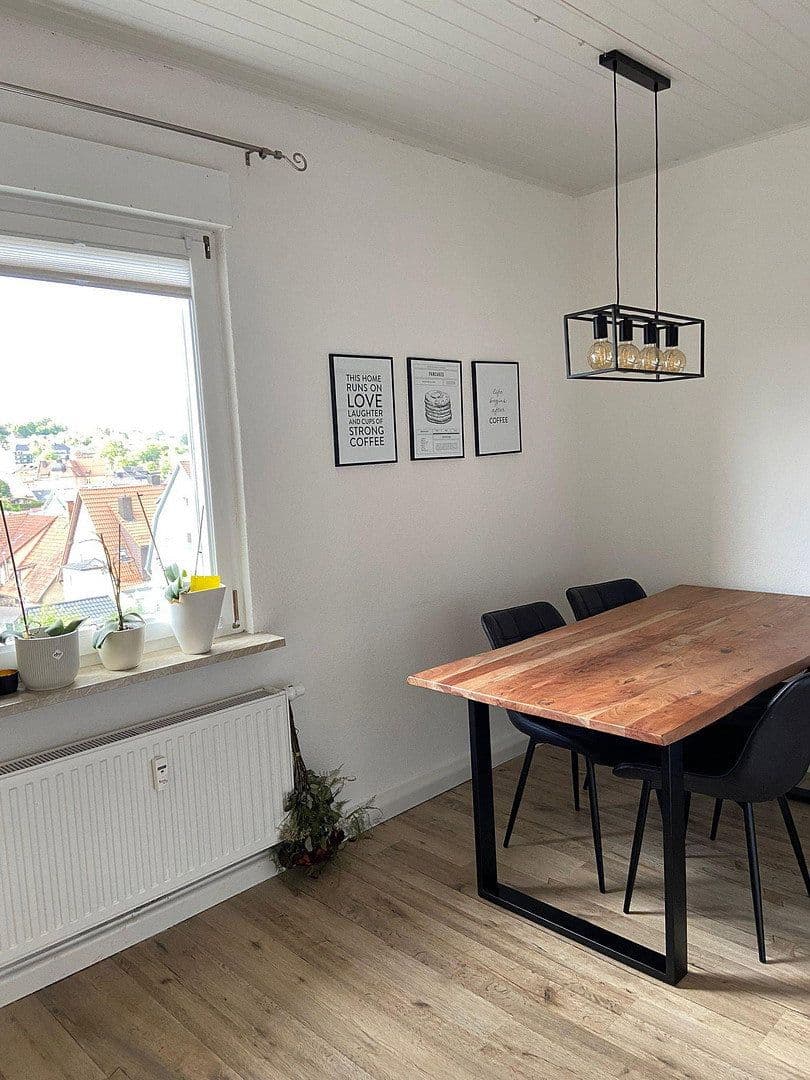 Prenájom bytu 2-izbový 60 m², Heidenheim an der Brenz, Bádensko-Wurttembersko Prenájom bytu 2-izbový 60 m², Heidenheim an der Brenz, Bádensko-Wurttembersko