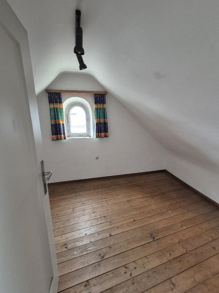Prenájom domu 93 m², pozemok 80 m², Ludwigsburg, Bádensko-Wurttembersko Prenájom domu 93 m², pozemok 80 m², Ludwigsburg, Bádensko-Wurttembersko
