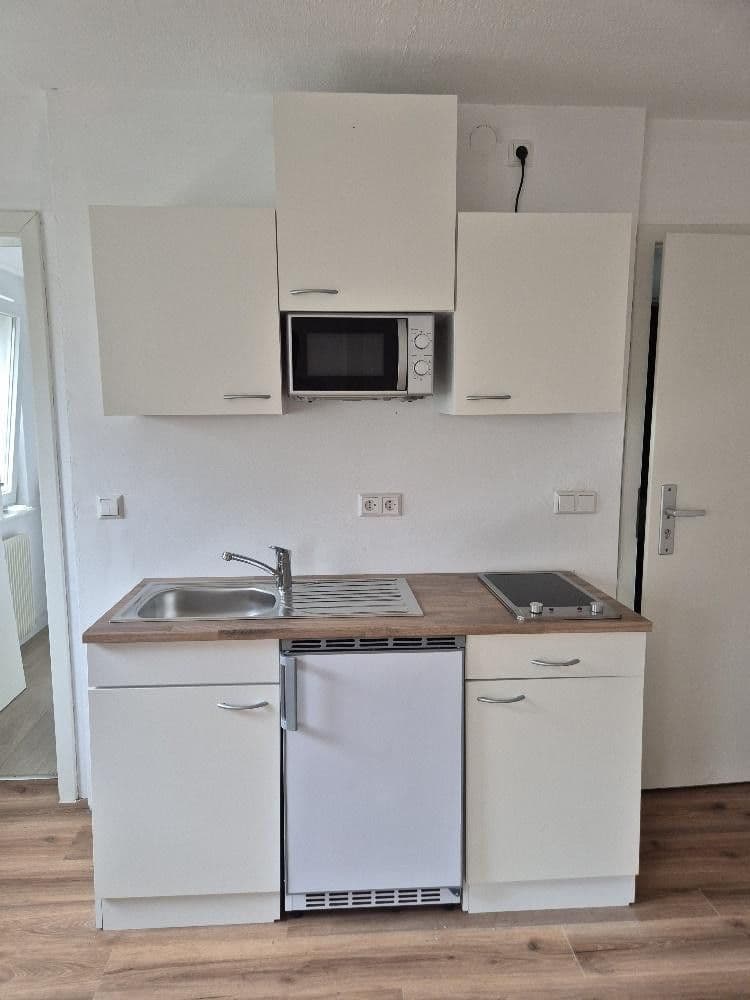 Prenájom domu 93 m², pozemok 80 m², Ludwigsburg, Bádensko-Wurttembersko Prenájom domu 93 m², pozemok 80 m², Ludwigsburg, Bádensko-Wurttembersko
