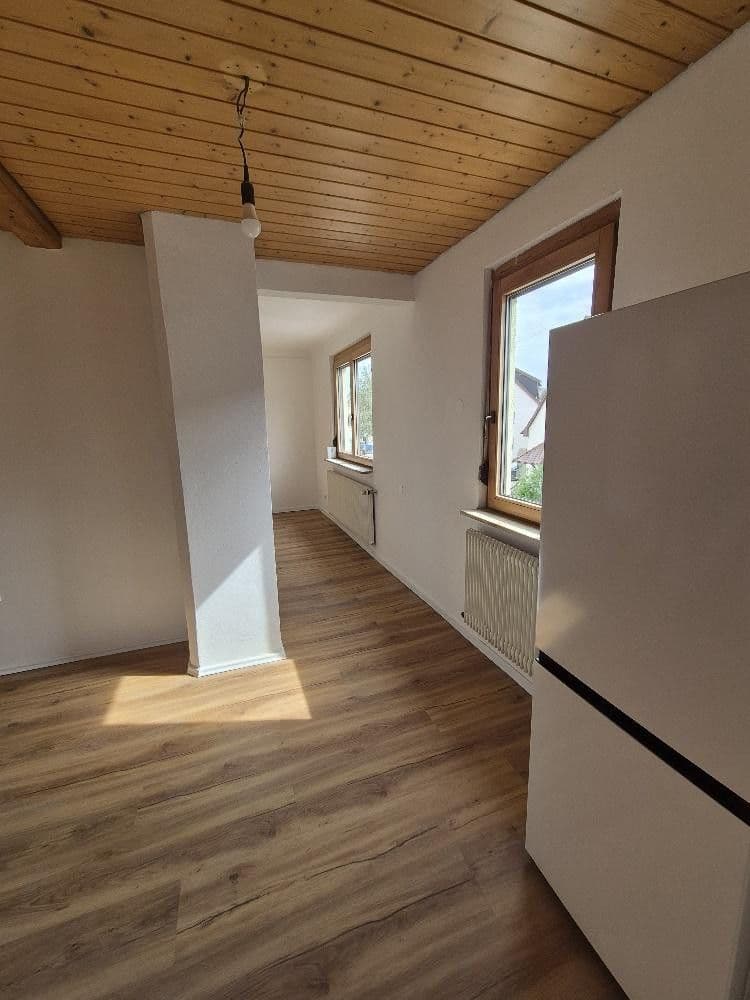 Prenájom domu 93 m², pozemok 80 m², Ludwigsburg, Bádensko-Wurttembersko Prenájom domu 93 m², pozemok 80 m², Ludwigsburg, Bádensko-Wurttembersko