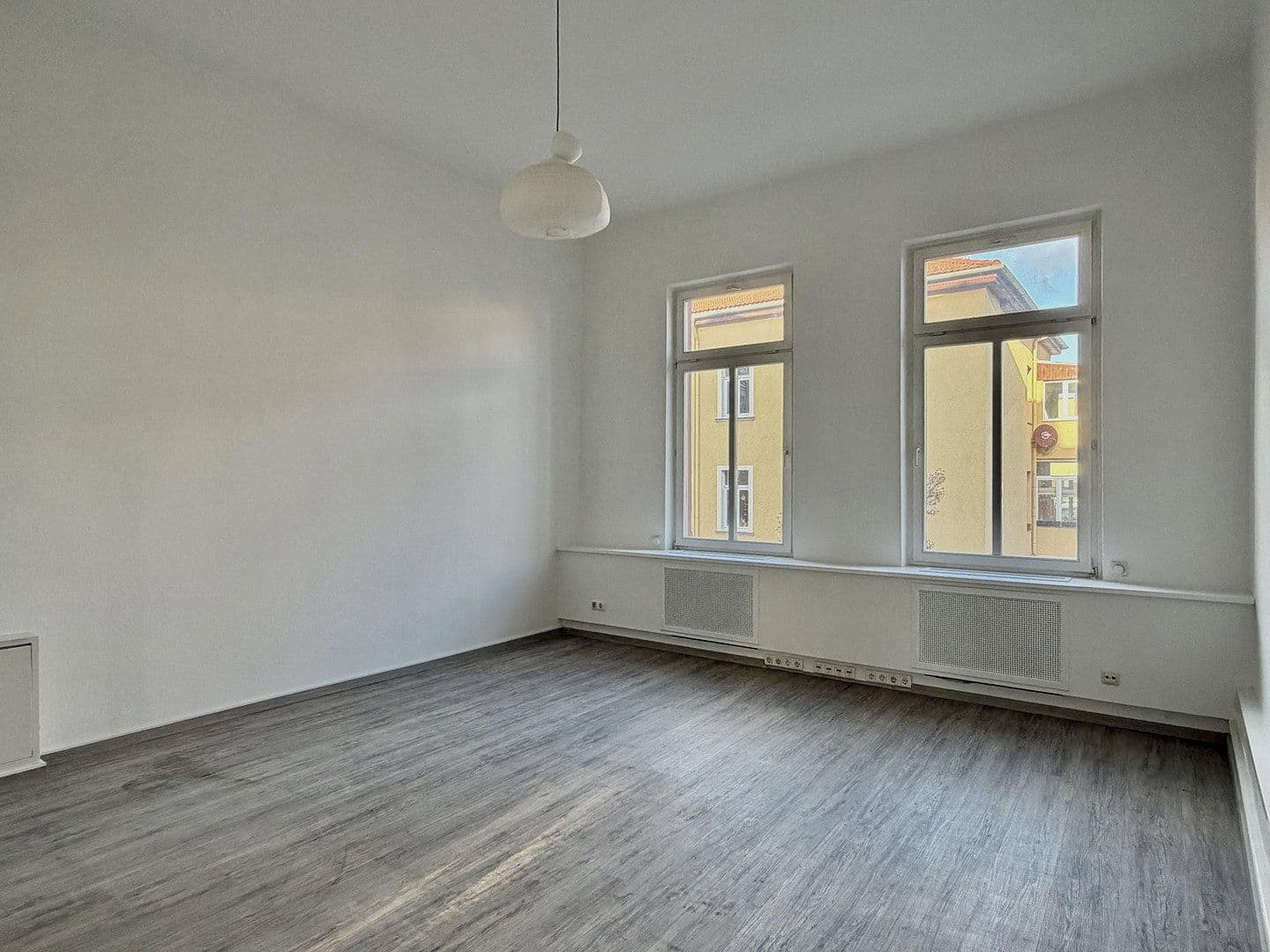 Predaj bytu 3-izbový 95 m², Weimar, Durínsko Predaj bytu 3-izbový 95 m², Weimar, Durínsko
