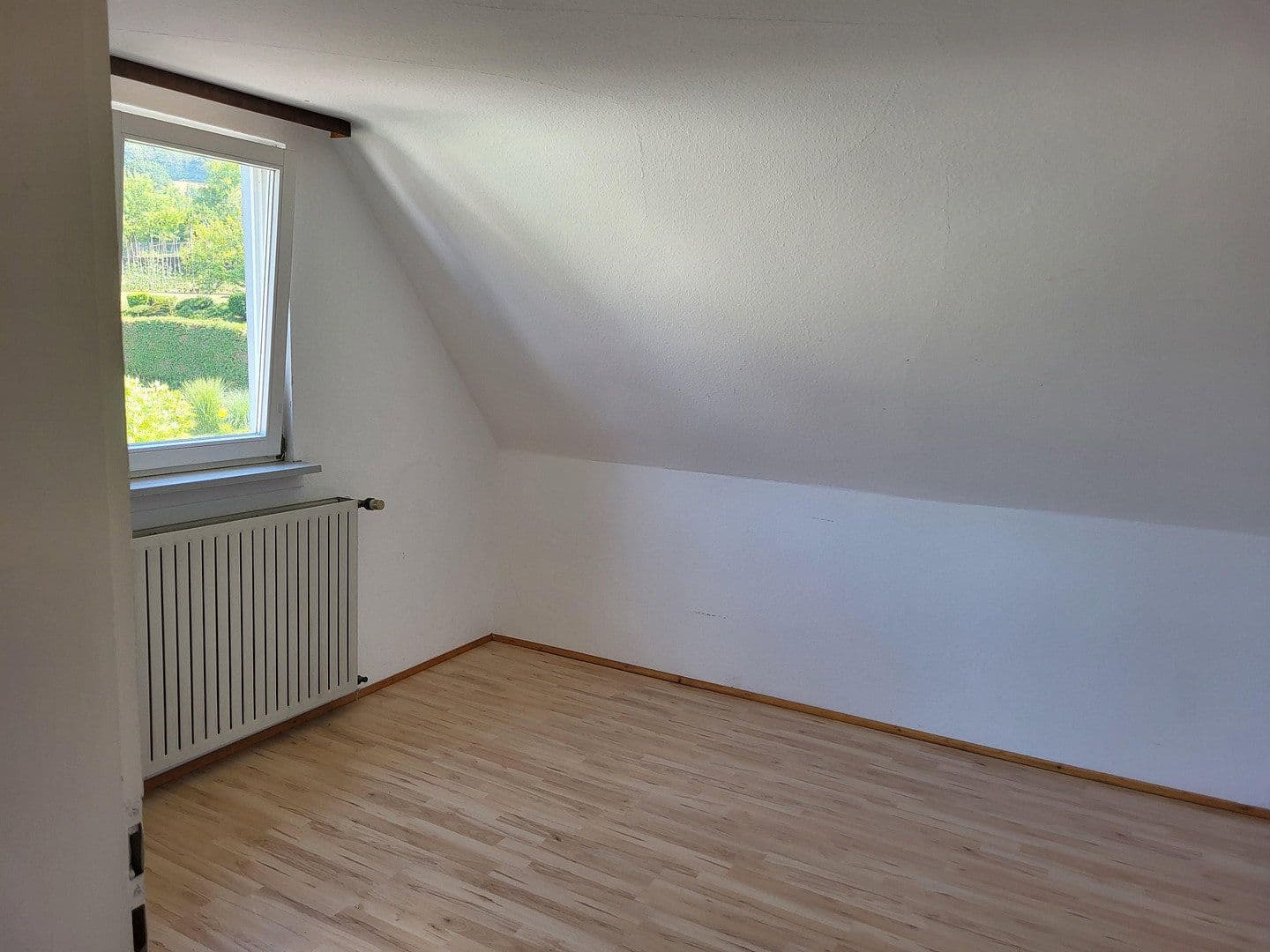 Prenájom bytu 3-izbový 59 m², Baden-Baden, Bádensko-Wurttembersko Prenájom bytu 3-izbový 59 m², Baden-Baden, Bádensko-Wurttembersko