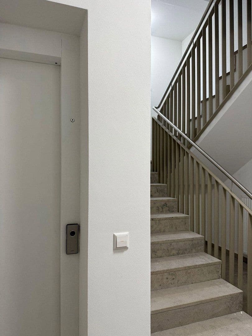 Prenájom bytu 3-izbový 82 m², Binswanger Straße 4, Neckarsulm, Bádensko-Wurttembersko Prenájom bytu 3-izbový 82 m², Binswanger Straße 4, Neckarsulm, Bádensko-Wurttembersko