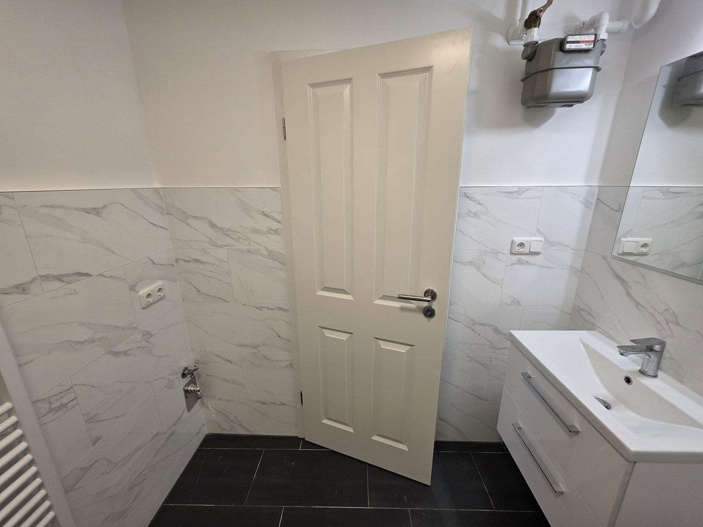 Predaj bytu 2-izbový 44 m², Wilhelm-Leuschner-Str. 40, Darmstadt, Hesensko Predaj bytu 2-izbový 44 m², Wilhelm-Leuschner-Str. 40, Darmstadt, Hesensko