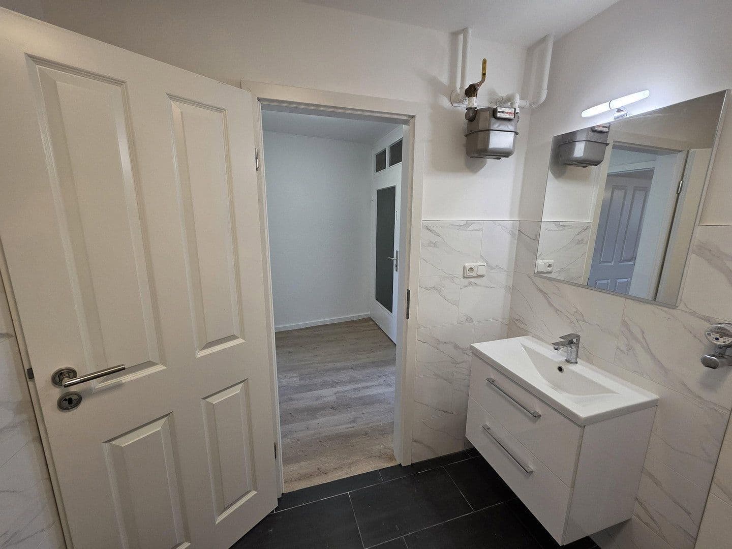 Predaj bytu 2-izbový 44 m², Wilhelm-Leuschner-Str. 40, Darmstadt, Hesensko Predaj bytu 2-izbový 44 m², Wilhelm-Leuschner-Str. 40, Darmstadt, Hesensko