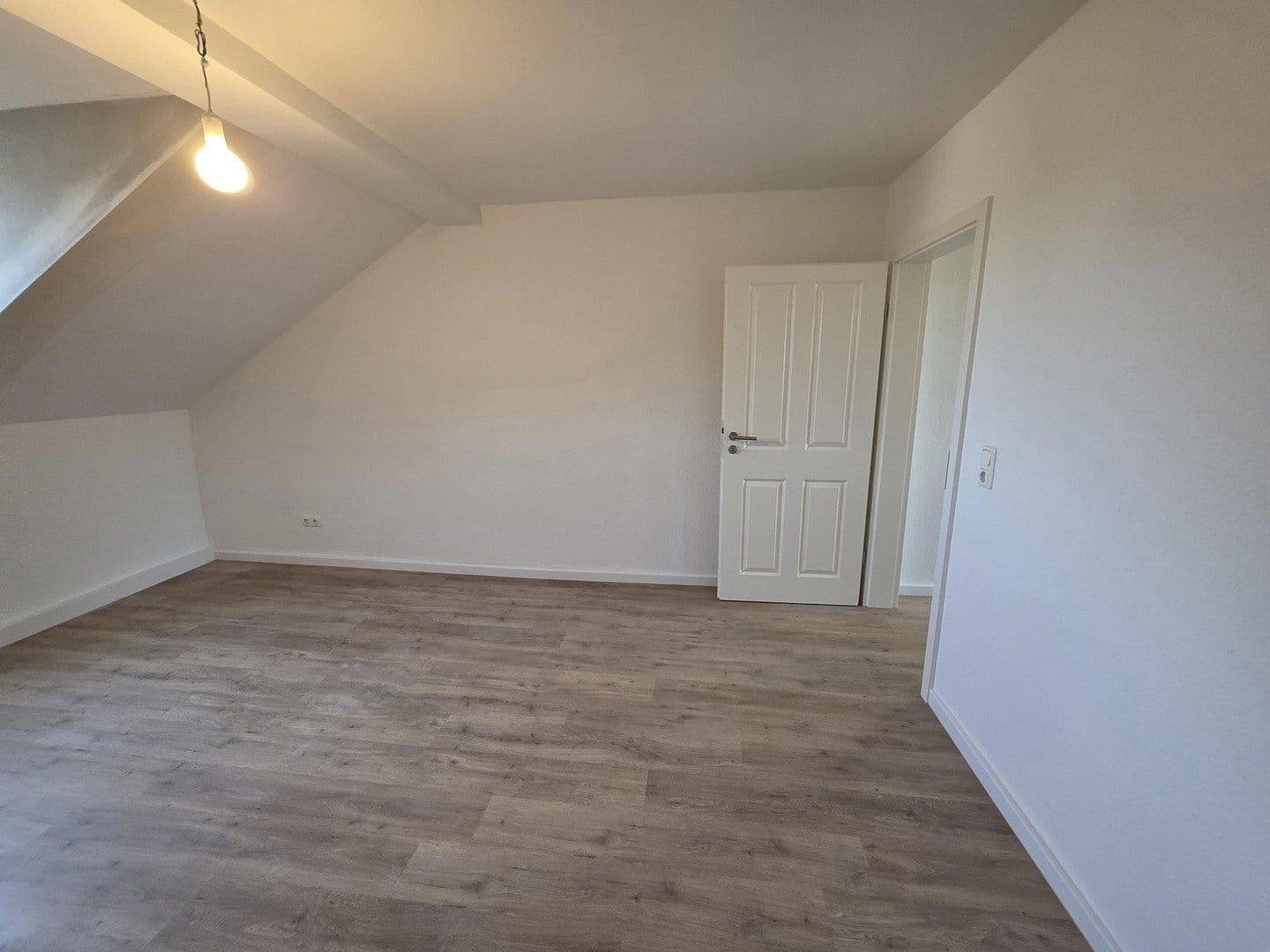 Predaj bytu 2-izbový 44 m², Wilhelm-Leuschner-Str. 40, Darmstadt, Hesensko Predaj bytu 2-izbový 44 m², Wilhelm-Leuschner-Str. 40, Darmstadt, Hesensko