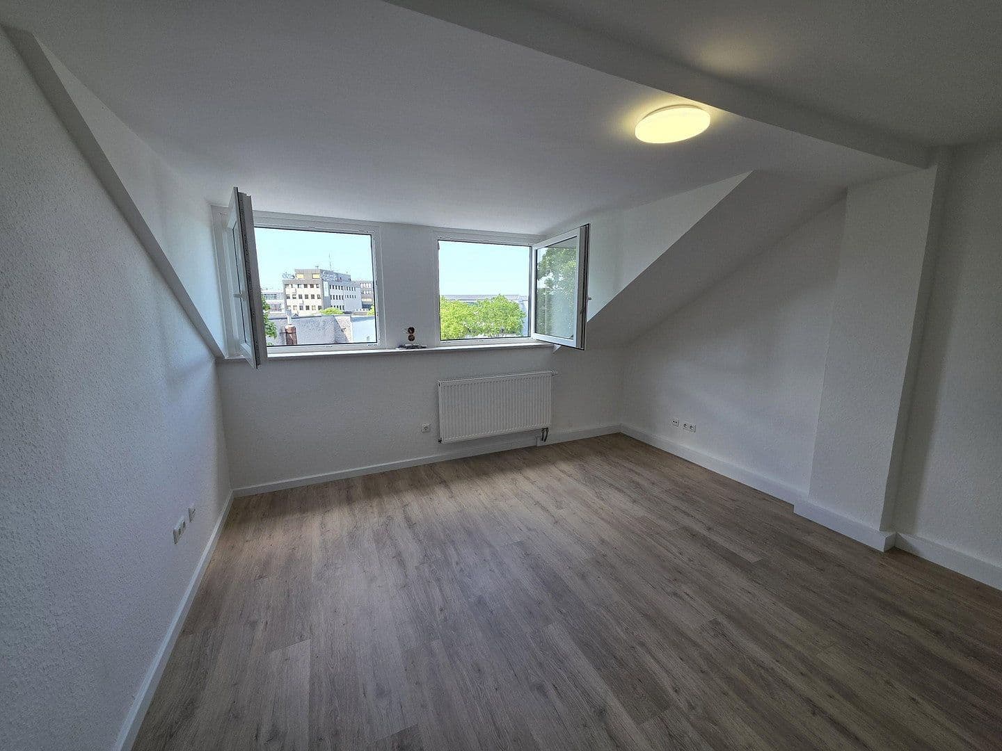 Predaj bytu 2-izbový 44 m², Wilhelm-Leuschner-Str. 40, Darmstadt, Hesensko Predaj bytu 2-izbový 44 m², Wilhelm-Leuschner-Str. 40, Darmstadt, Hesensko