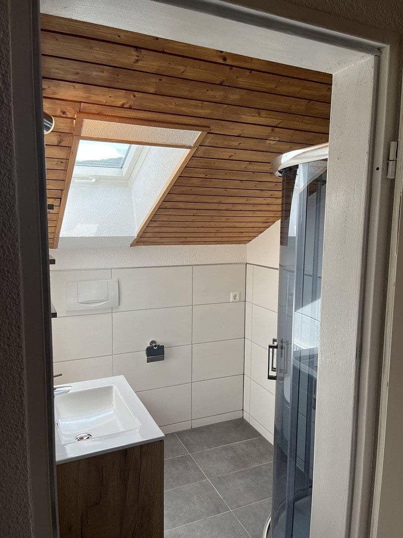Prenájom bytu 2-izbový 40 m², Wurmlingen, Bádensko-Wurttembersko Prenájom bytu 2-izbový 40 m², Wurmlingen, Bádensko-Wurttembersko