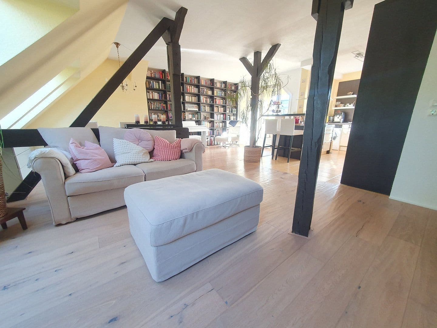 Predaj bytu 3-izbový 114 m², Berlin, Berlín Predaj bytu 3-izbový 114 m², Berlin, Berlín