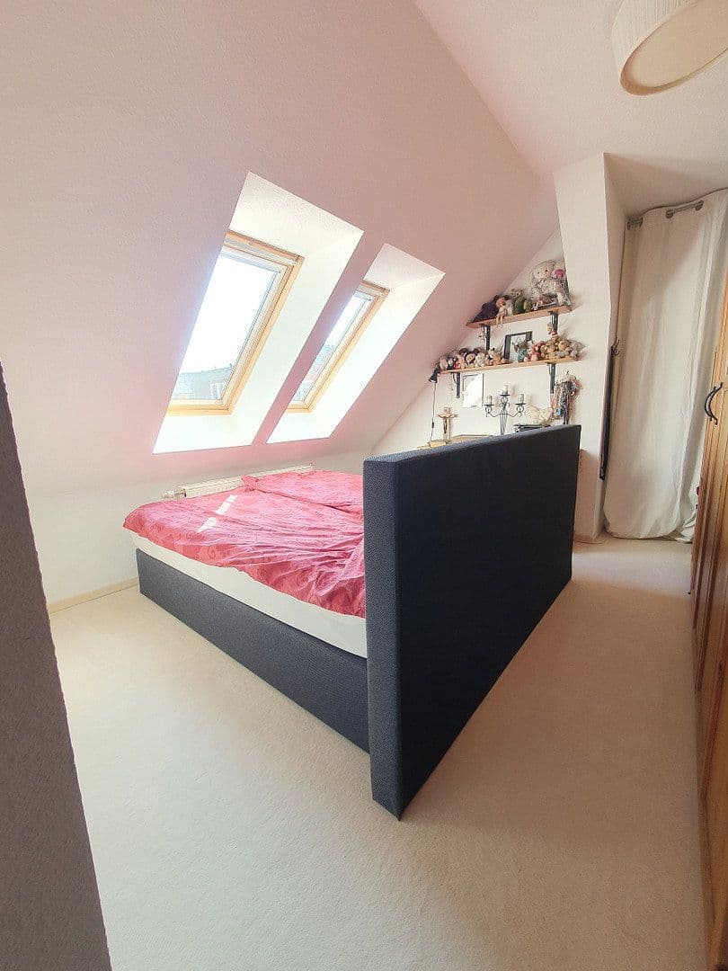 Predaj bytu 3-izbový 114 m², Berlin, Berlín Predaj bytu 3-izbový 114 m², Berlin, Berlín
