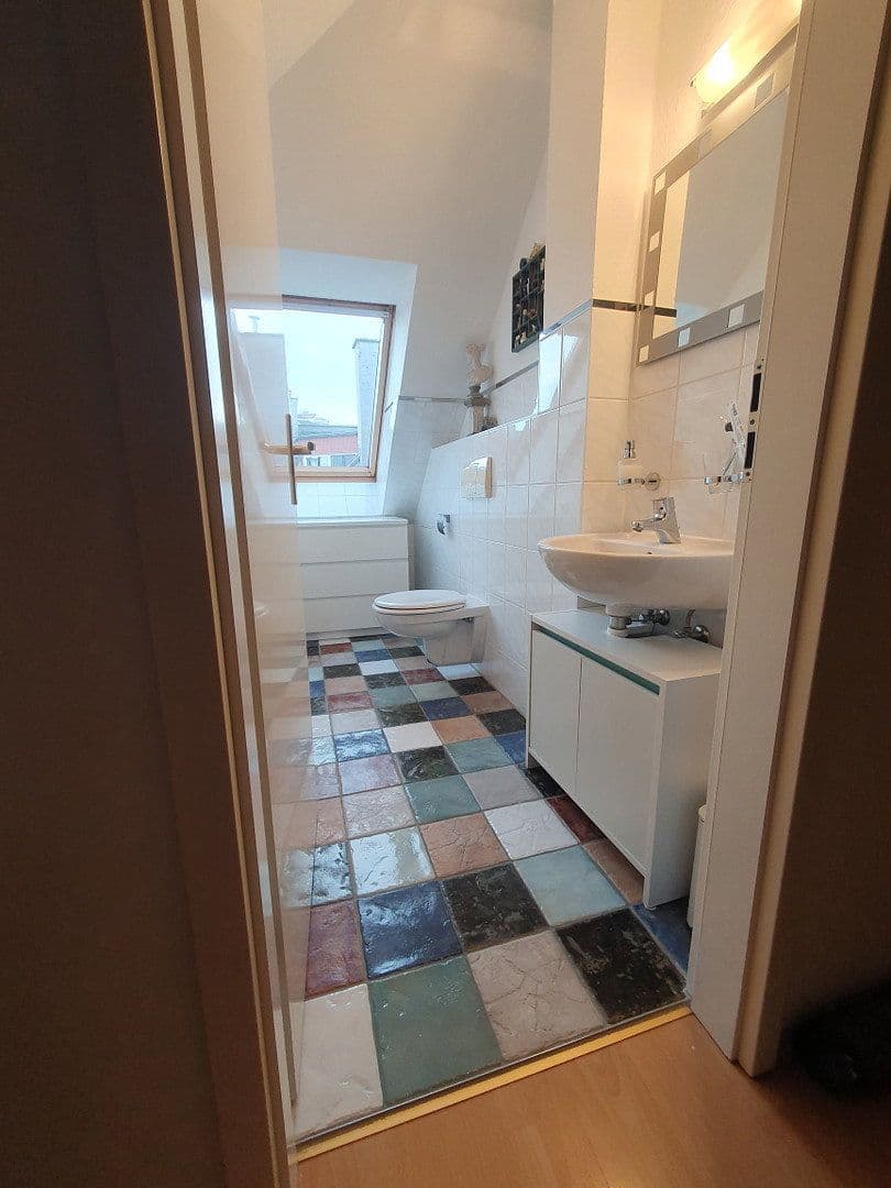 Predaj bytu 3-izbový 114 m², Berlin, Berlín Predaj bytu 3-izbový 114 m², Berlin, Berlín