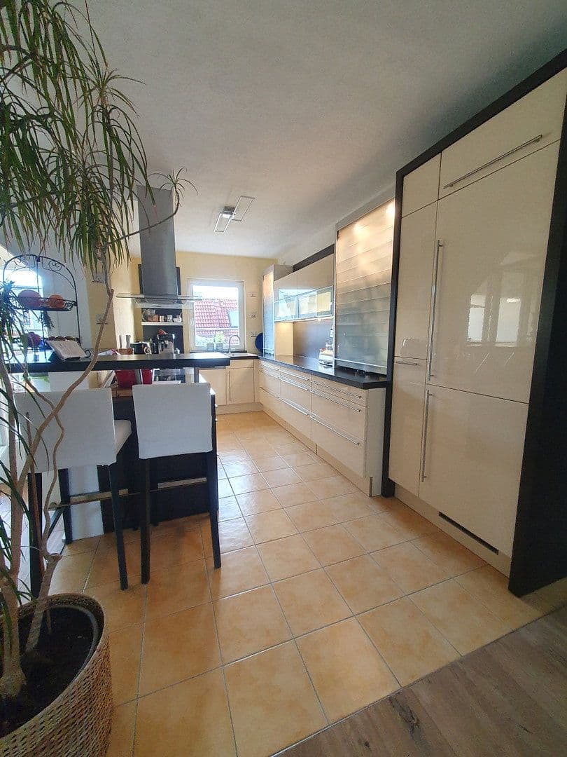 Predaj bytu 3-izbový 114 m², Berlin, Berlín Predaj bytu 3-izbový 114 m², Berlin, Berlín