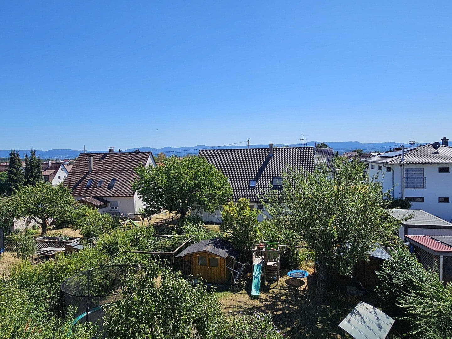 Prenájom bytu 3-izbový 101 m², Kusterdingen, Bádensko-Wurttembersko Prenájom bytu 3-izbový 101 m², Kusterdingen, Bádensko-Wurttembersko