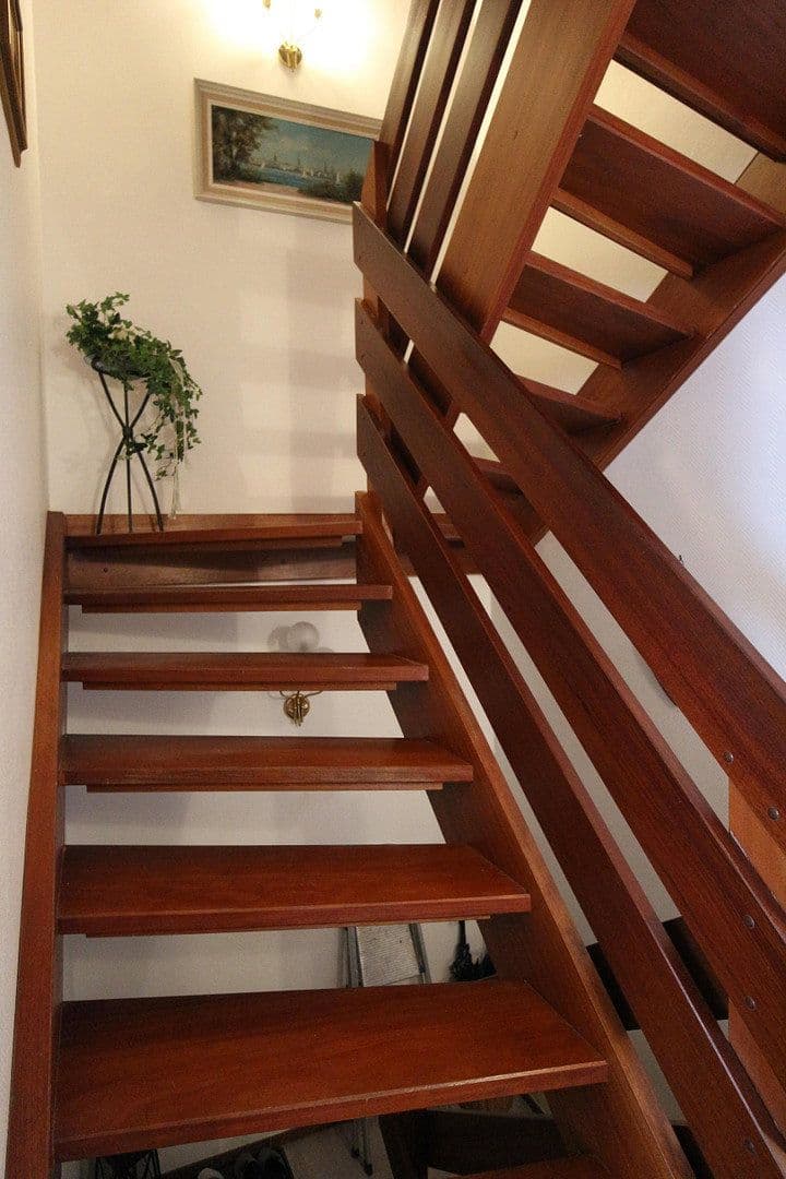 Predaj domu 121 m², pozemok 204 m², Glinde, Šlezvicko-Holštajnsko Predaj domu 121 m², pozemok 204 m², Glinde, Šlezvicko-Holštajnsko