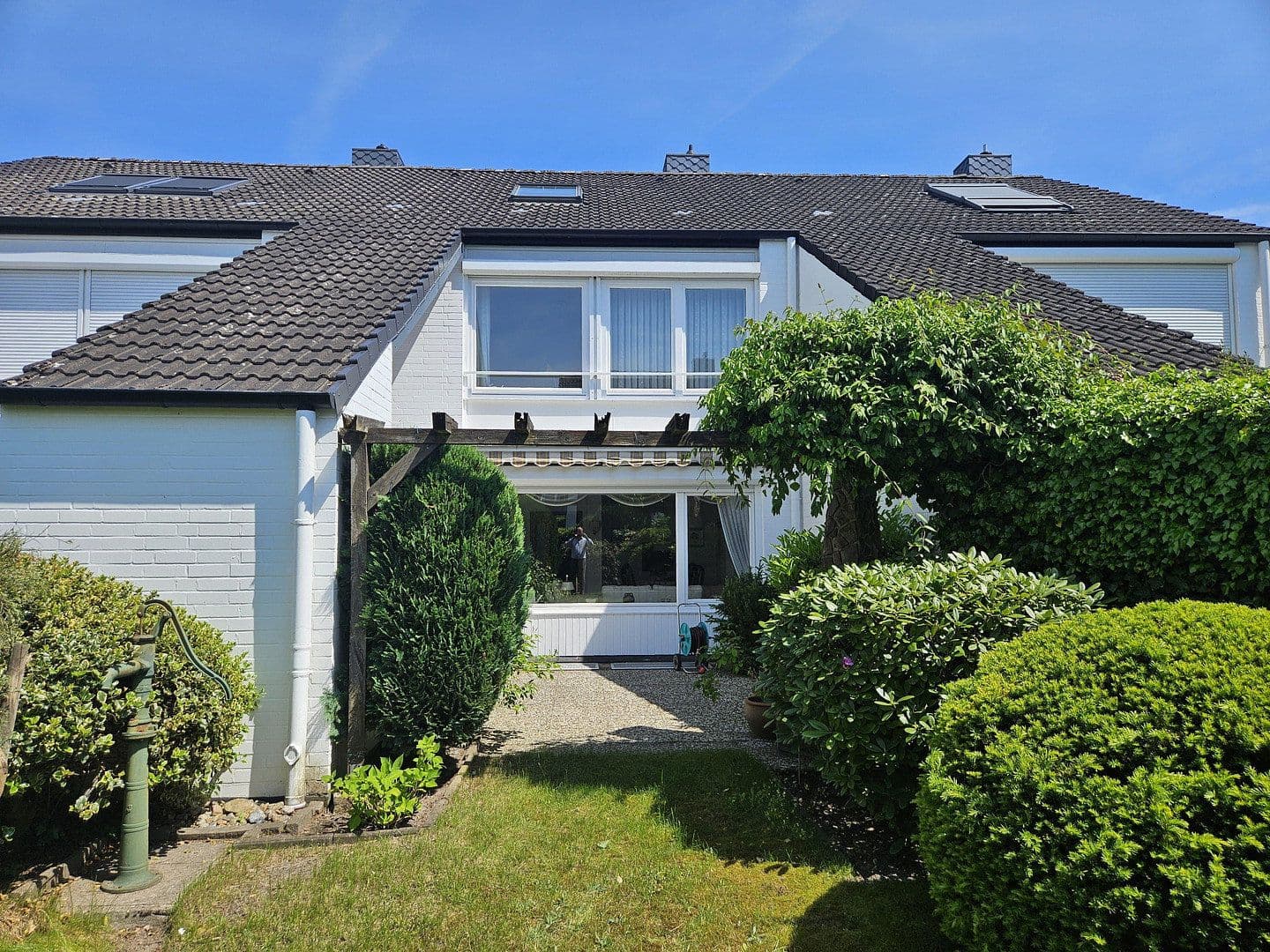 Predaj domu 121 m², pozemok 204 m², Glinde, Šlezvicko-Holštajnsko Predaj domu 121 m², pozemok 204 m², Glinde, Šlezvicko-Holštajnsko
