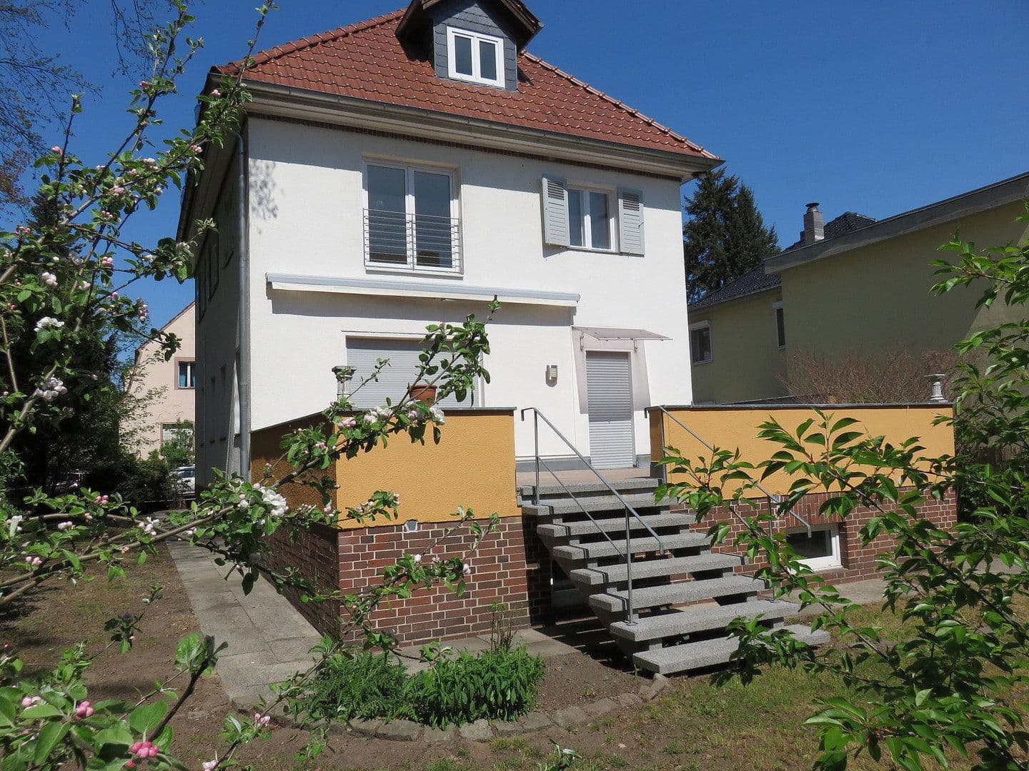 Predaj domu 193 m², pozemok 527 m², Mögeldorfer Weg 2, Berlin, Berlín Predaj domu 193 m², pozemok 527 m², Mögeldorfer Weg 2, Berlin, Berlín