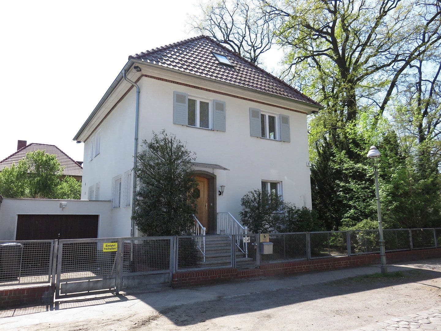 Predaj domu 193 m², pozemok 527 m², Mögeldorfer Weg 2, Berlin, Berlín Predaj domu 193 m², pozemok 527 m², Mögeldorfer Weg 2, Berlin, Berlín