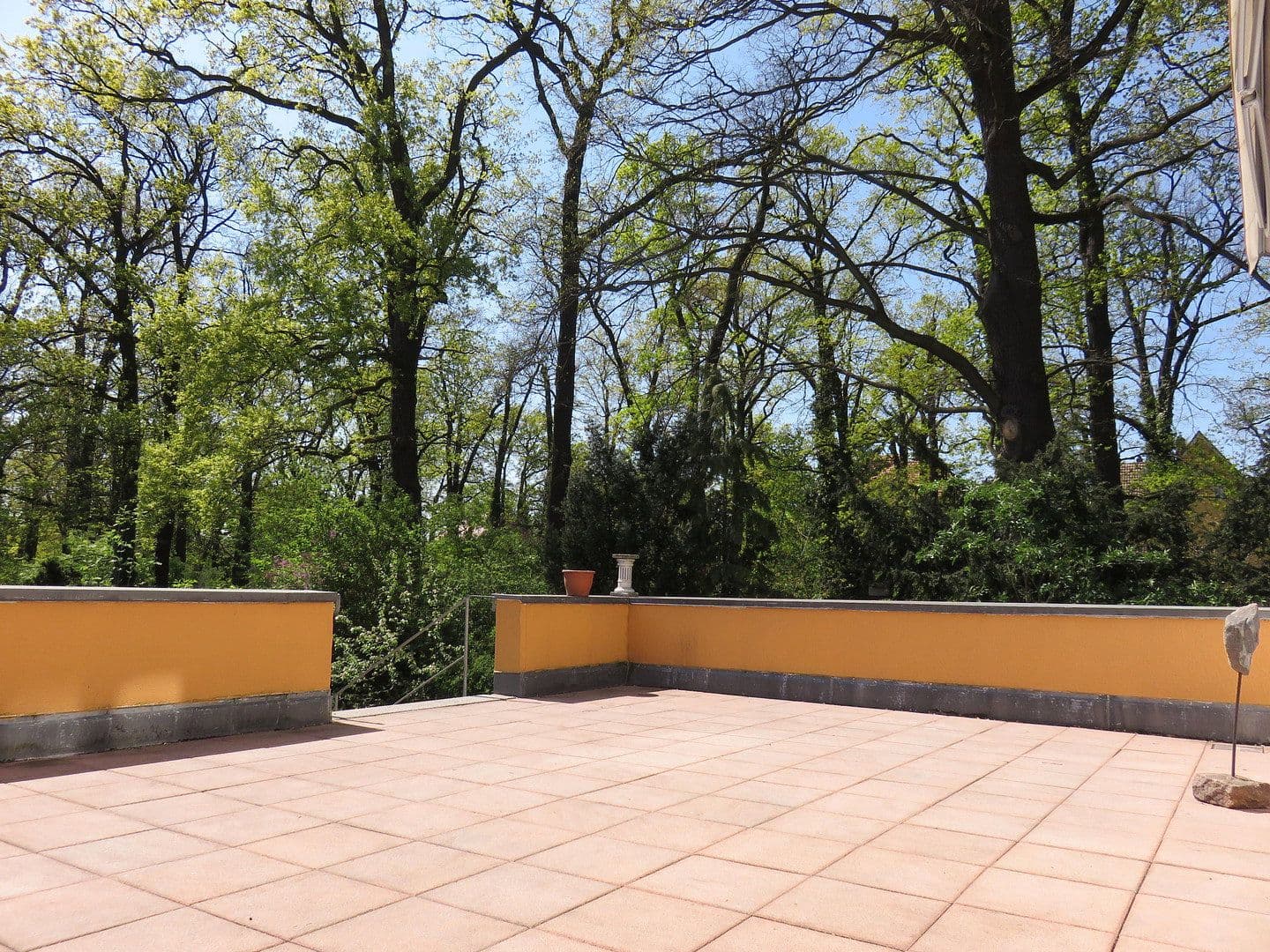 Predaj domu 193 m², pozemok 527 m², Mögeldorfer Weg 2, Berlin, Berlín Predaj domu 193 m², pozemok 527 m², Mögeldorfer Weg 2, Berlin, Berlín