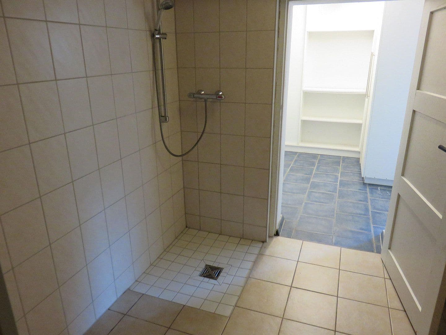Predaj domu 193 m², pozemok 527 m², Mögeldorfer Weg 2, Berlin, Berlín Predaj domu 193 m², pozemok 527 m², Mögeldorfer Weg 2, Berlin, Berlín
