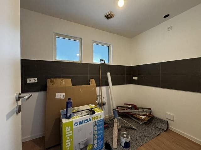 Prenájom bytu 3-izbový 80 m², Obere Tor Straße 13a, Dassel, Dolné Sasko Prenájom bytu 3-izbový 80 m², Obere Tor Straße 13a, Dassel, Dolné Sasko