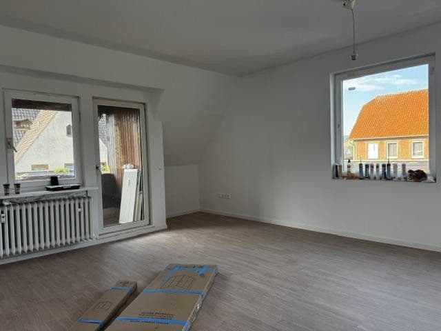 Prenájom bytu 3-izbový 80 m², Obere Tor Straße 13a, Dassel, Dolné Sasko Prenájom bytu 3-izbový 80 m², Obere Tor Straße 13a, Dassel, Dolné Sasko