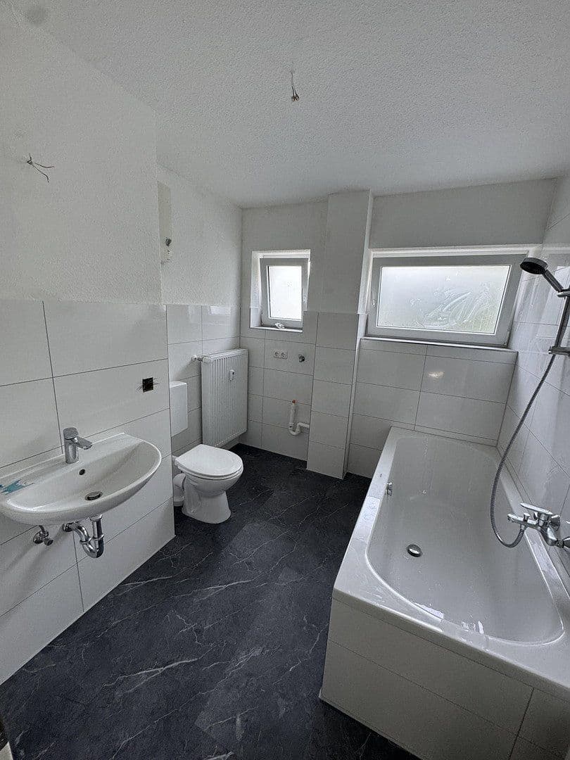 Prenájom bytu 3-izbový 80 m², Ernst Holla Str. 36, Moers, Severné Porýnie - Westfálsko Prenájom bytu 3-izbový 80 m², Ernst Holla Str. 36, Moers, Severné Porýnie - Westfálsko