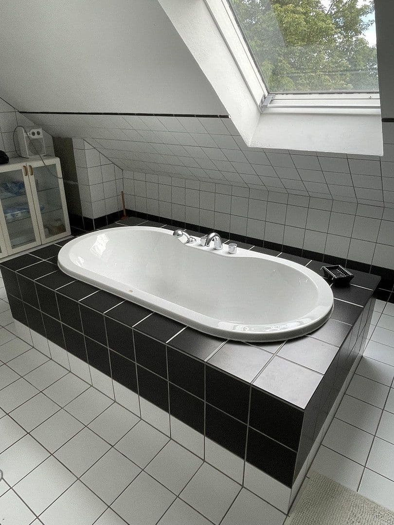 Predaj domu 180 m², pozemok 1.560 m², Müncheberg, Brandenbursko Predaj domu 180 m², pozemok 1.560 m², Müncheberg, Brandenbursko