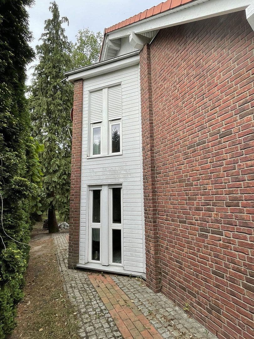 Predaj domu 180 m², pozemok 1.560 m², Müncheberg, Brandenbursko Predaj domu 180 m², pozemok 1.560 m², Müncheberg, Brandenbursko
