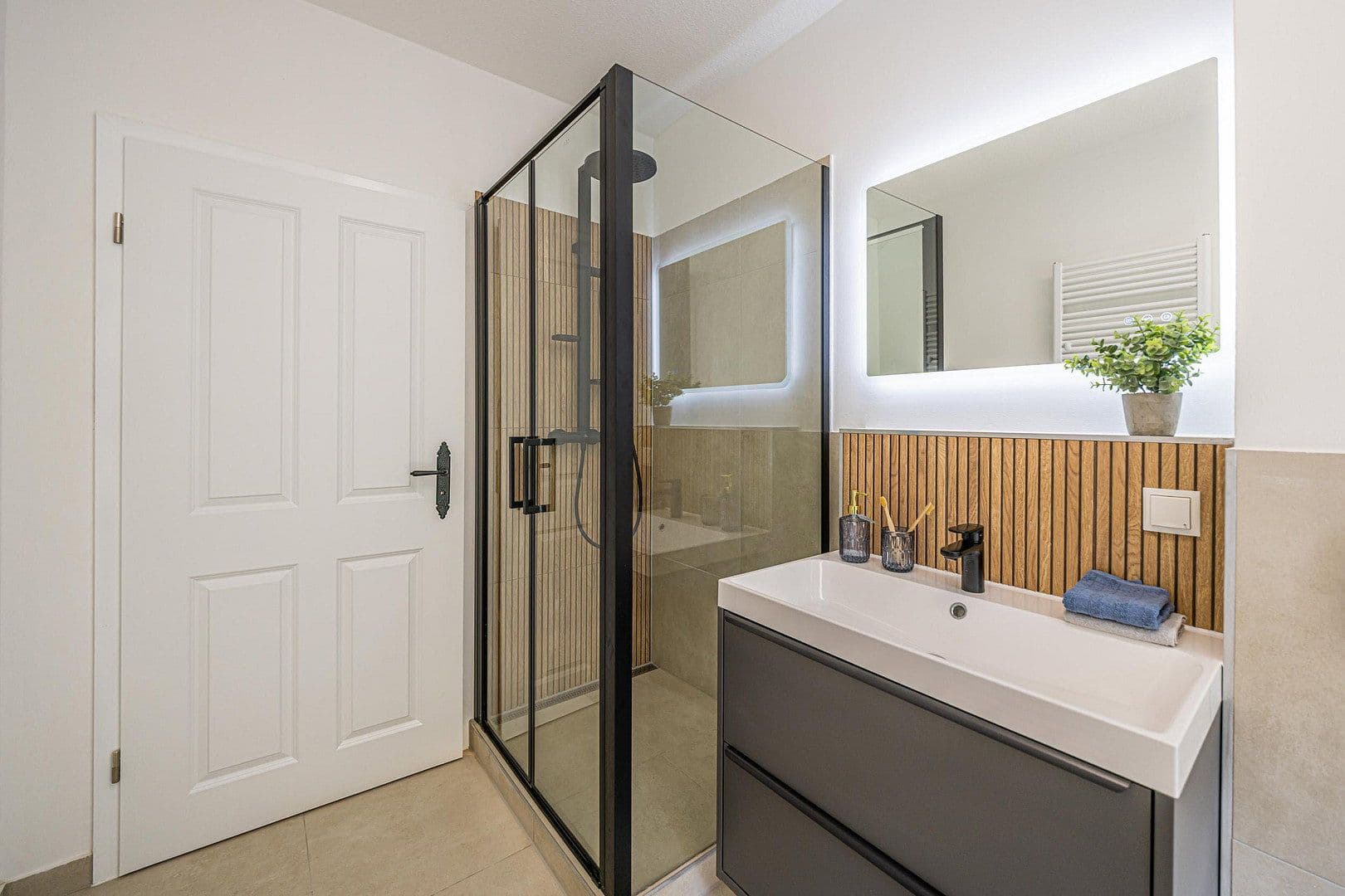 Predaj bytu 2-izbový 57 m², Leipzig, Sasko Predaj bytu 2-izbový 57 m², Leipzig, Sasko